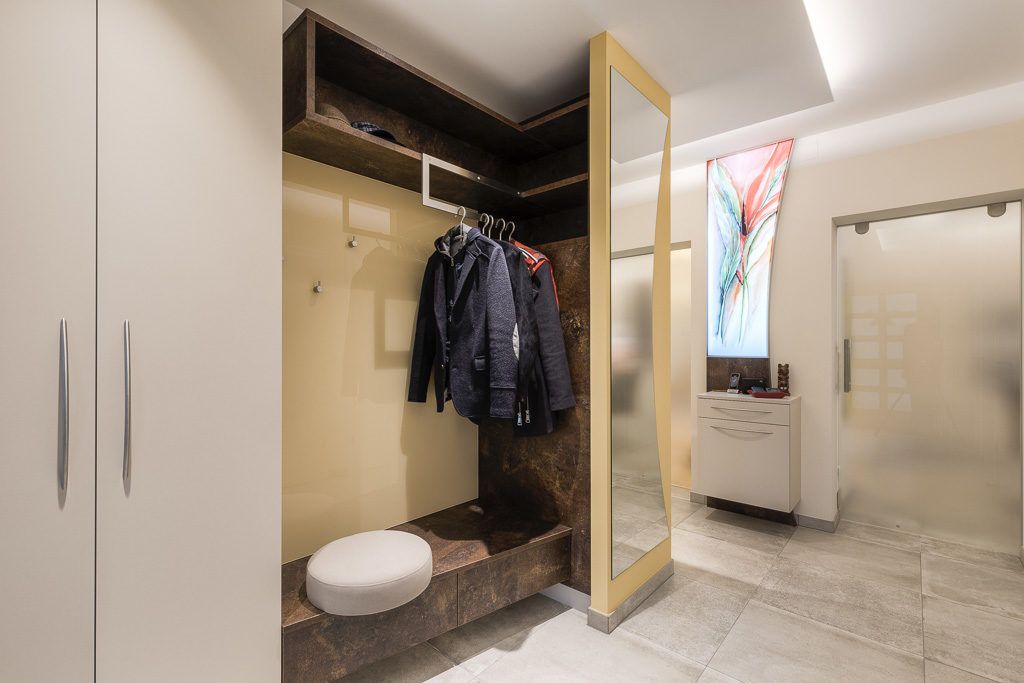 Garderobe renovierung wien grischany