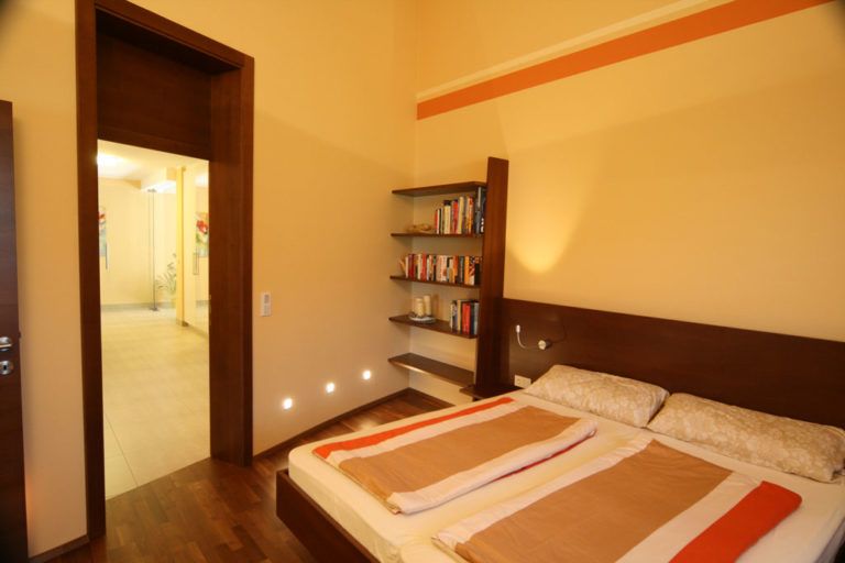 Schlafzimmer Wels Sanierung Loris
