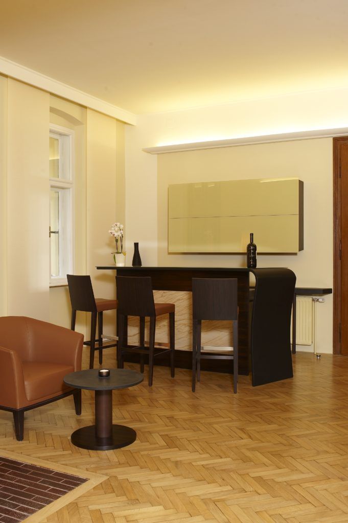 Wohnzimmer Baden Sanierung Karasek
