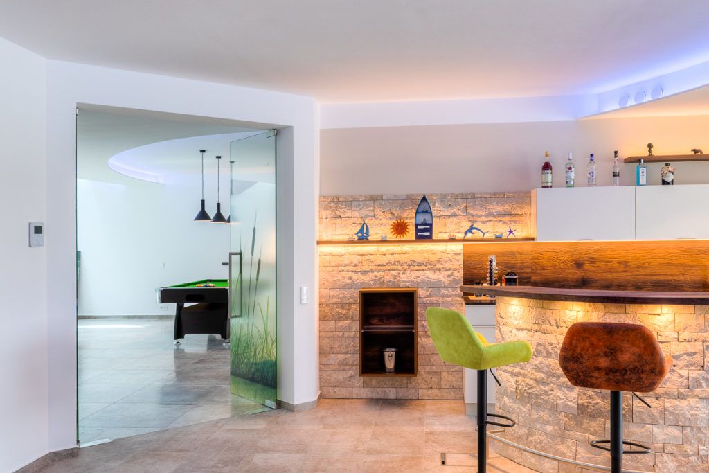 Kellerbar Innenarchitektur Tulbing Schmiedbauer