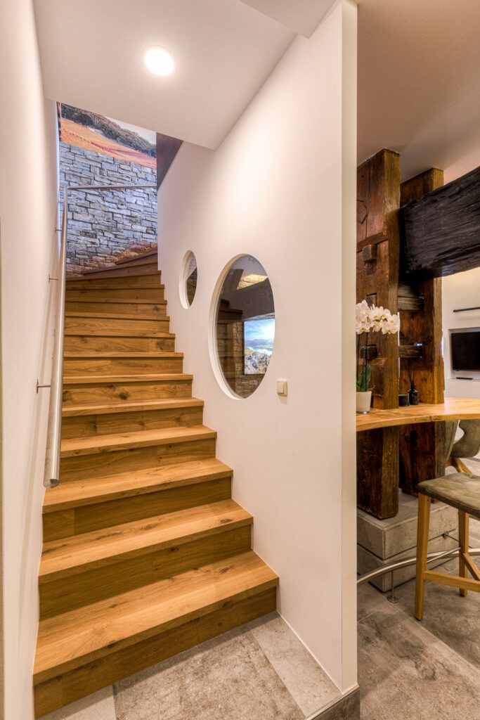 Treppenaufgang im Weinpresshaus