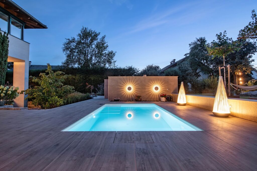 Pool mit exklusiver Beleuchtung