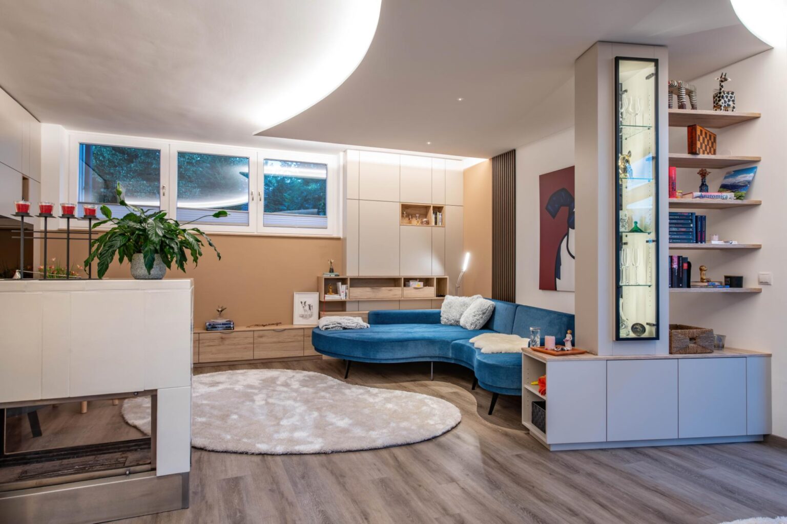 Fernsehzimmer-hinter-Kamin (1)
