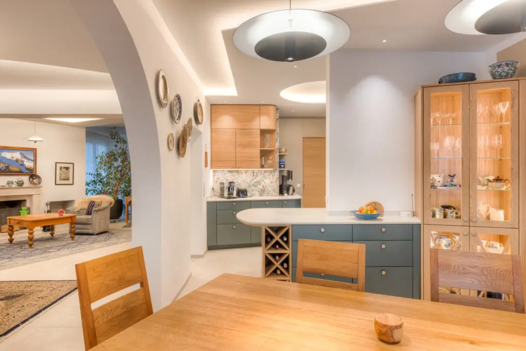 Renovierung des Wohn- & Essbereichs in einem japanisch-modernem Stil in Niederöstereich